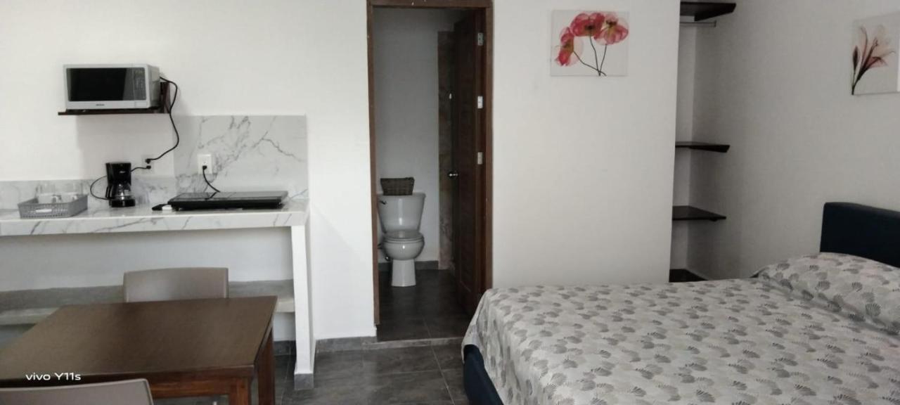 Casa Aura - King Suite With Kitchen And Balcony - 1St Floor Исла-Мухерес Экстерьер фото
